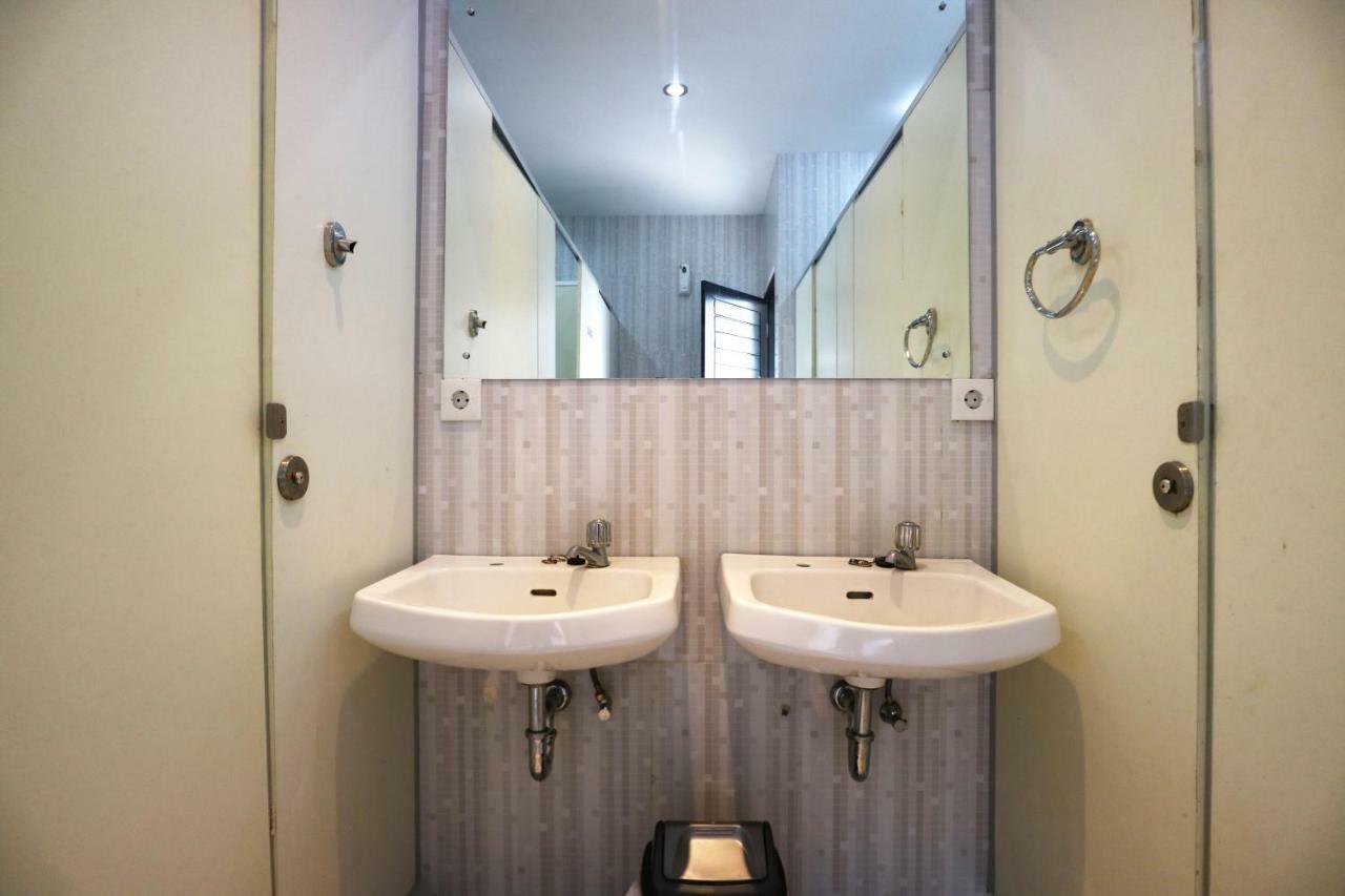 Reddoorz Hostel Near Gwk Main Gate อูงาซัน ภายนอก รูปภาพ